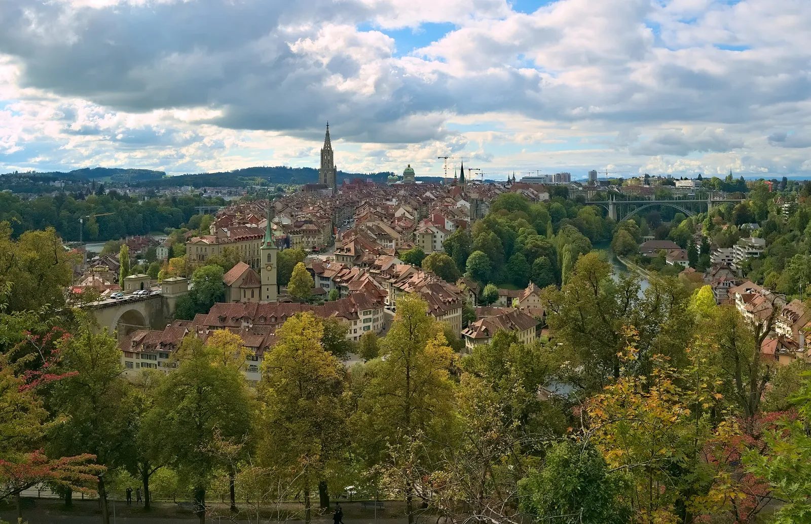 Berna: il centro storico con la cattedrale, visto dal Rosengarten